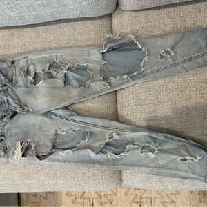 Brandy Melville Ripped Boyfriend Jeans in Light Blue